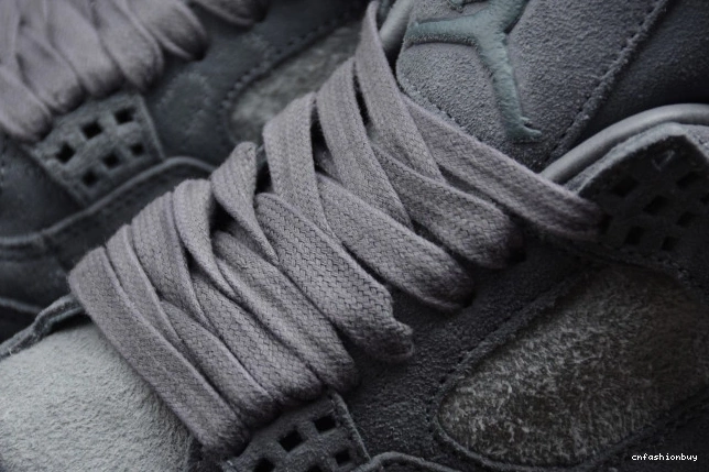 x KAWS Air 930155-003 Grey Cool Jordan 4 1218